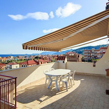 Bella Vista - By Ligooria Apartment Pietra Ligure Bagian luar foto